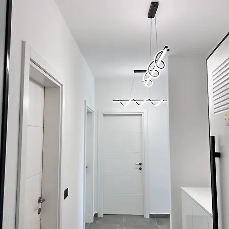 Sonely Apartment *